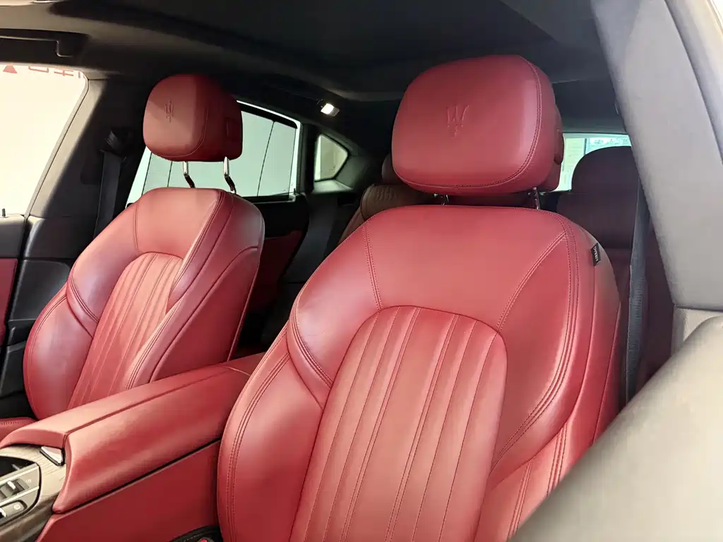 Maserati Levante — фото 6