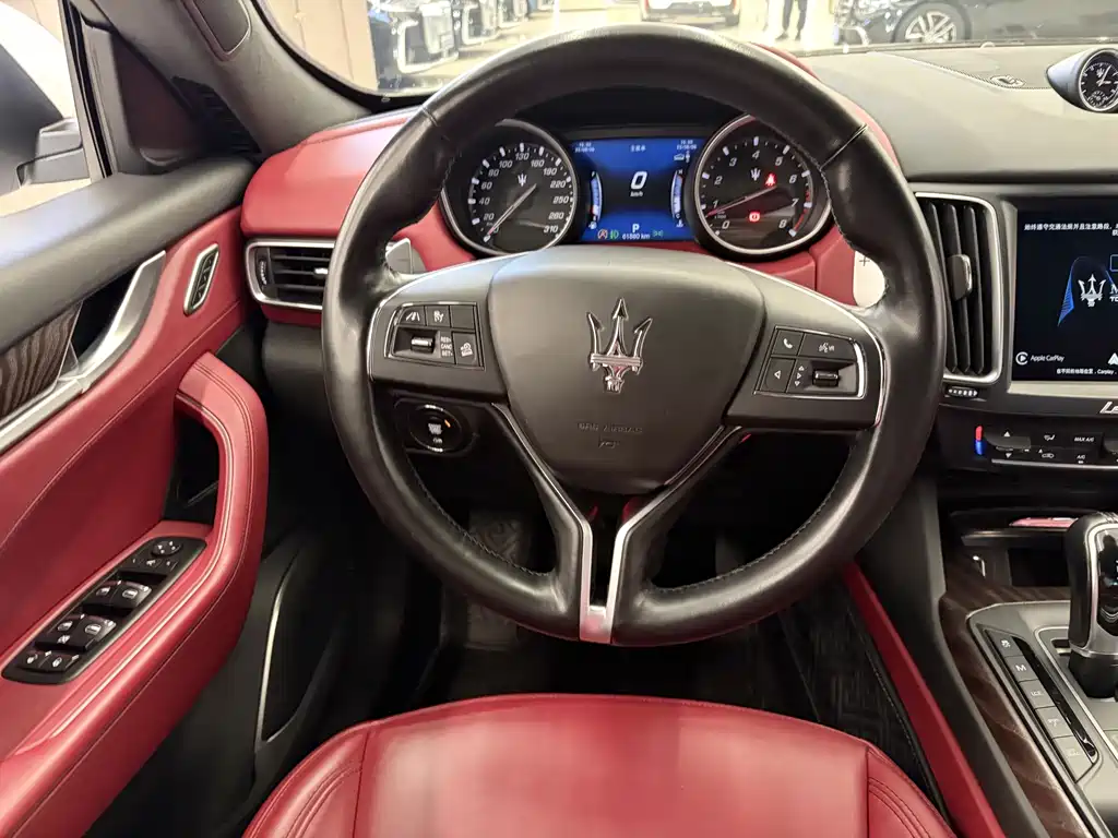 Maserati Levante — фото 8
