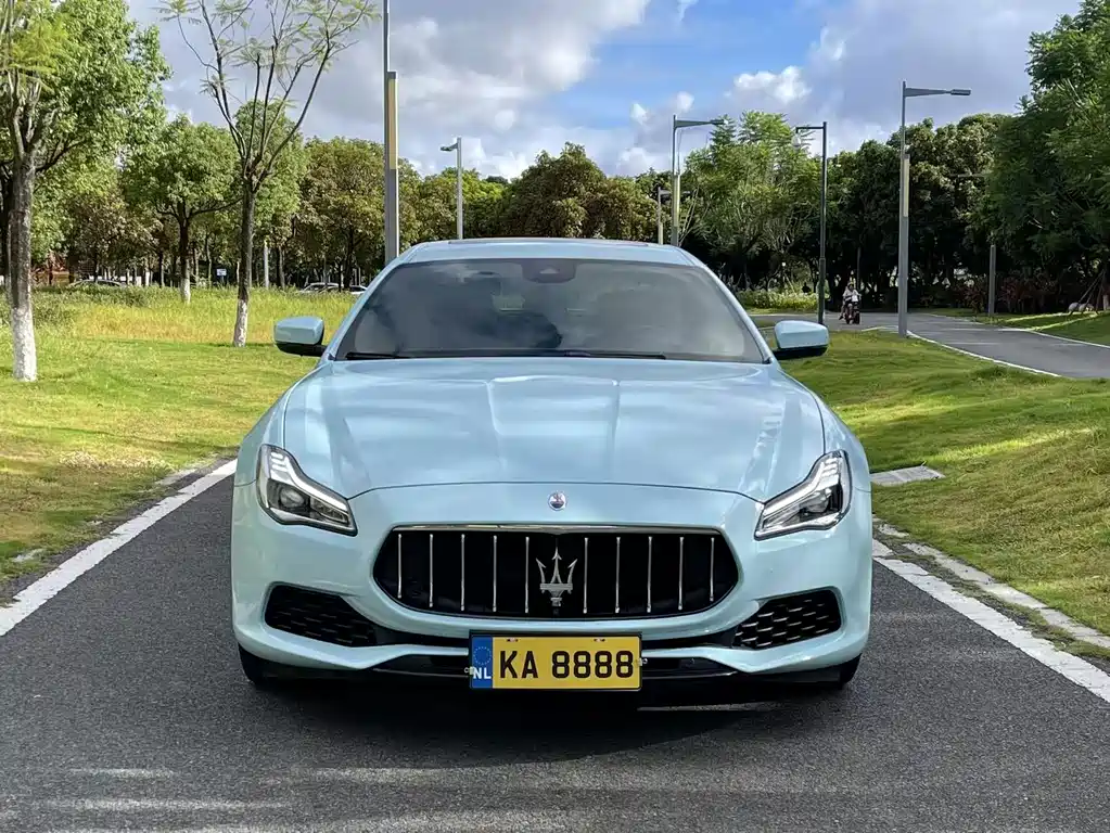 Maserati Quattroporte — фото 2