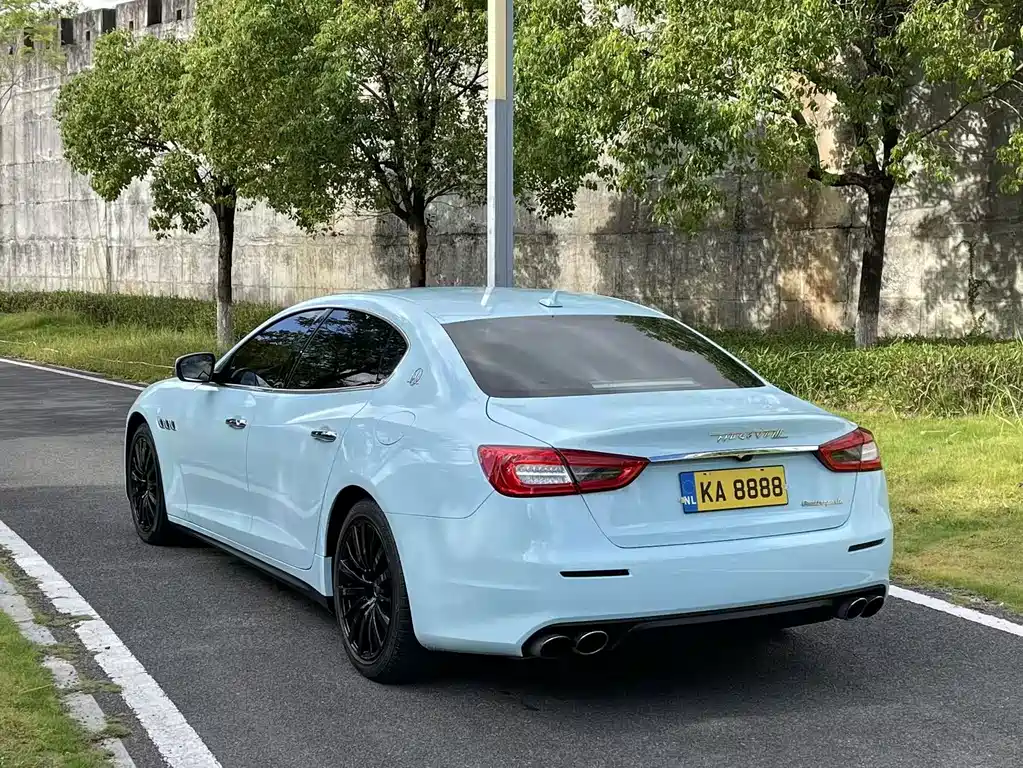 Maserati Quattroporte — фото 11