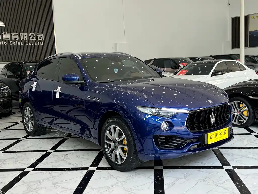 Maserati Levante — фото 2