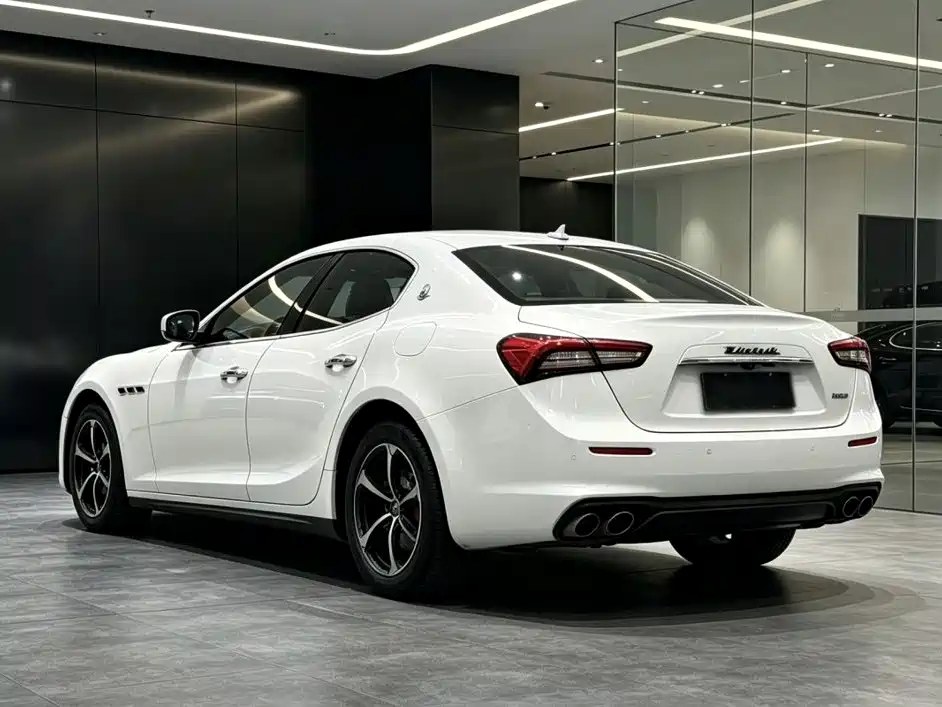 Maserati Ghibli — фото 4