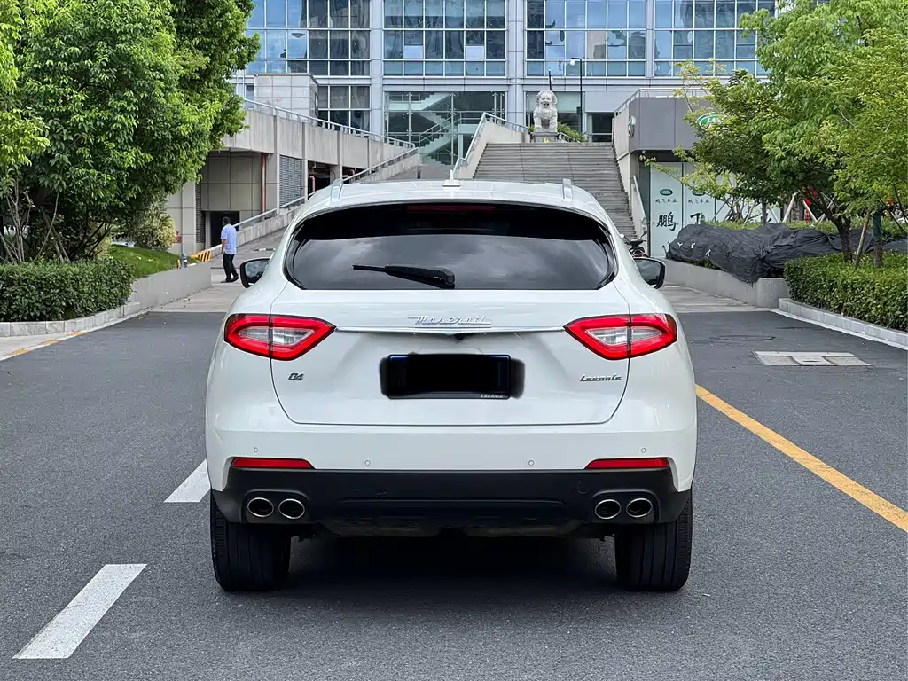 Maserati Levante — фото 17