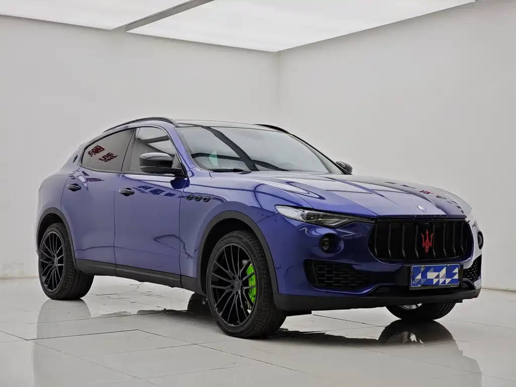 Maserati Levante — фото 3
