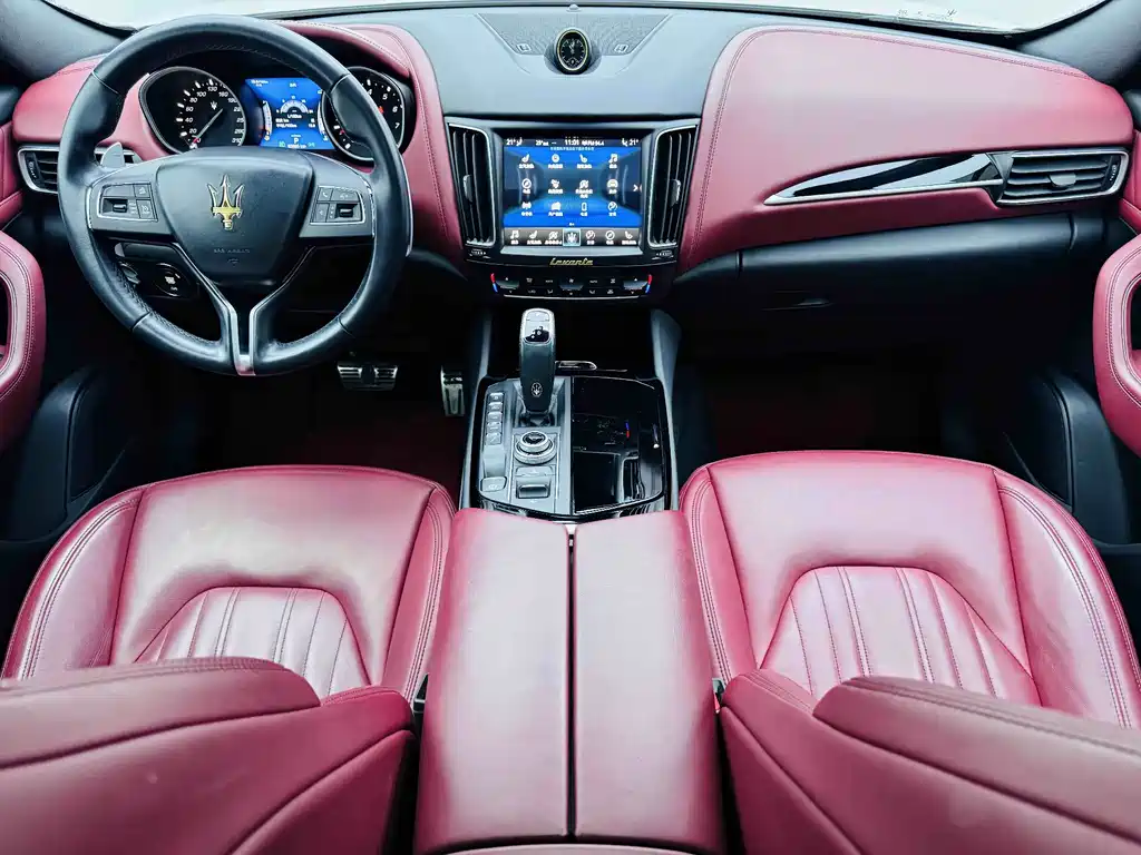 Maserati Levante — фото 10