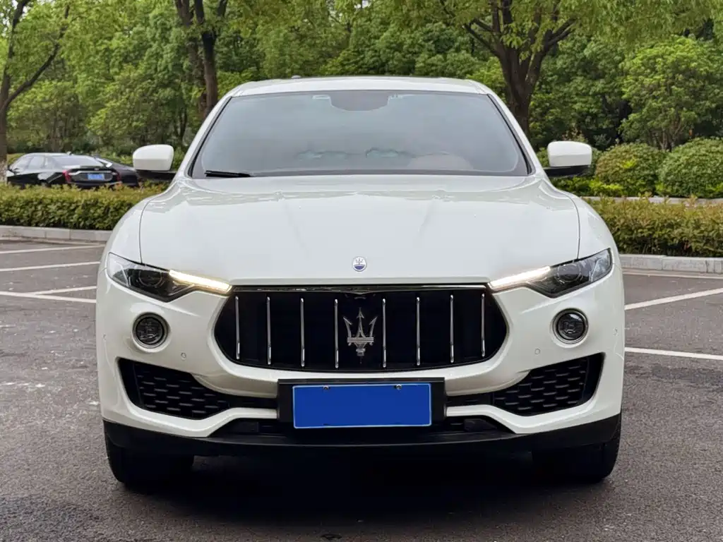 Maserati Levante — фото 2