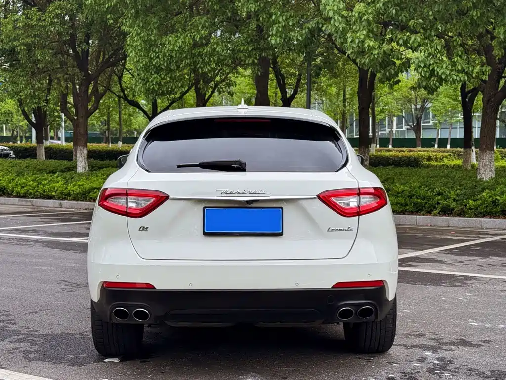 Maserati Levante — фото 4