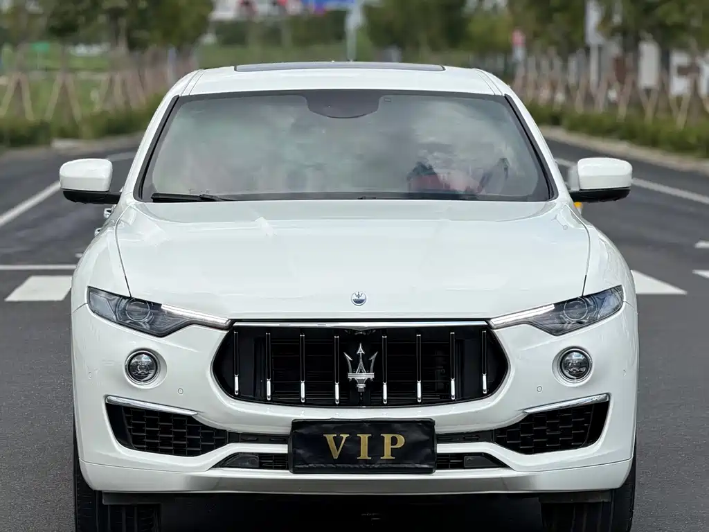 Maserati Levante — фото 11