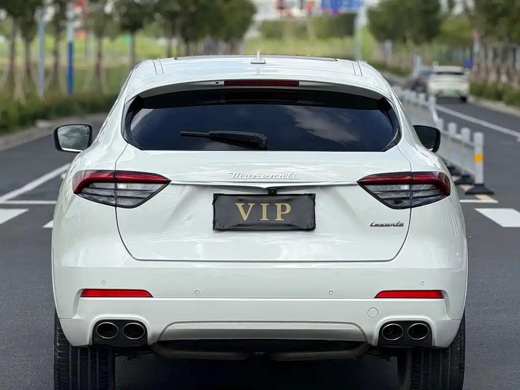 Maserati Levante — фото 17