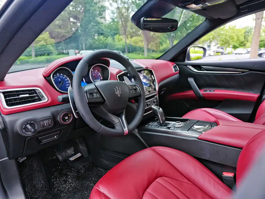 Maserati Ghibli — фото 6