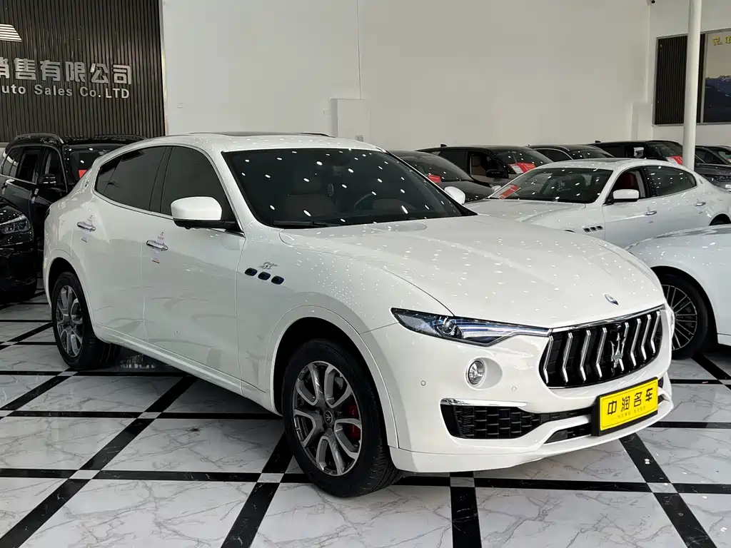 Maserati Levante — фото 3