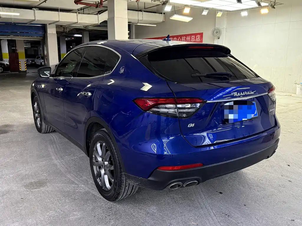 Maserati Levante — фото 4