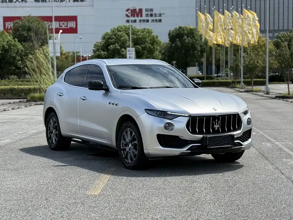 Maserati Levante — фото 3