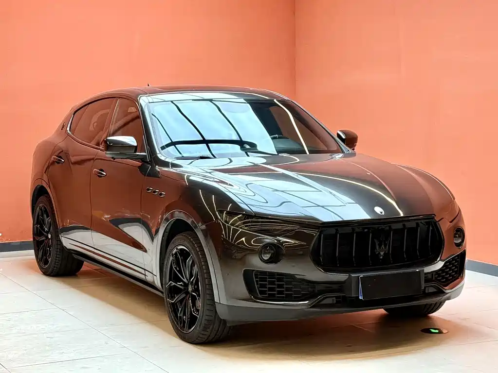 Maserati Levante — фото 3