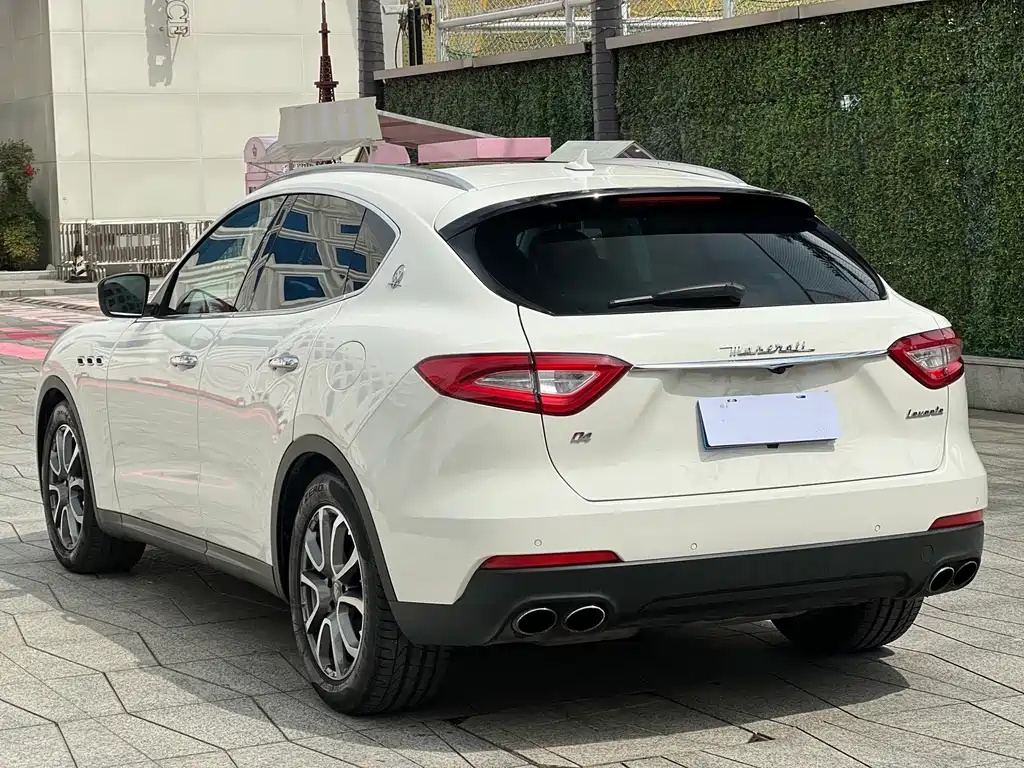 Maserati Levante — фото 4