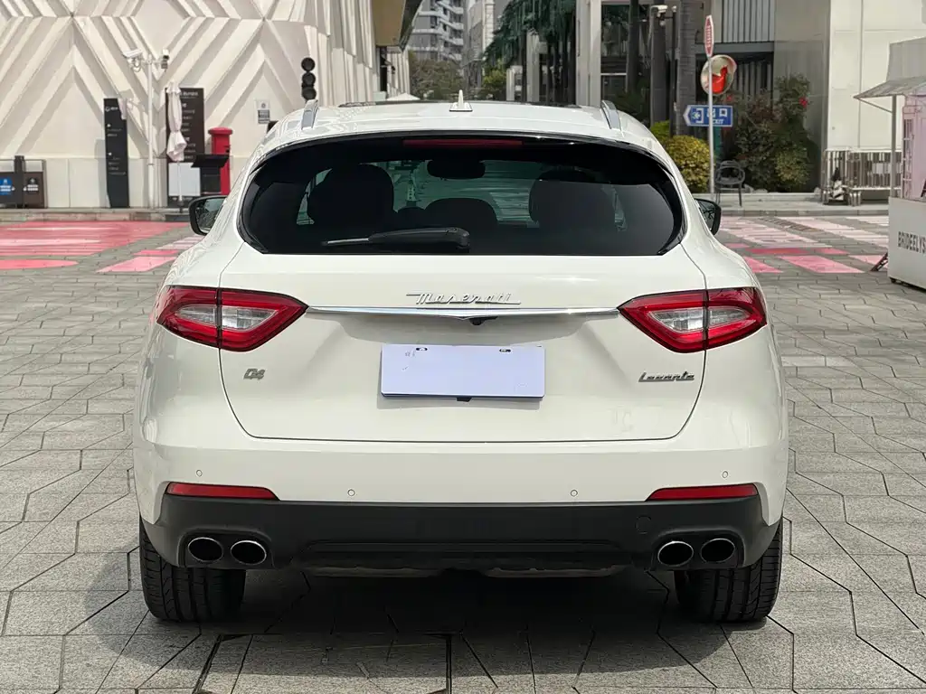 Maserati Levante — фото 5