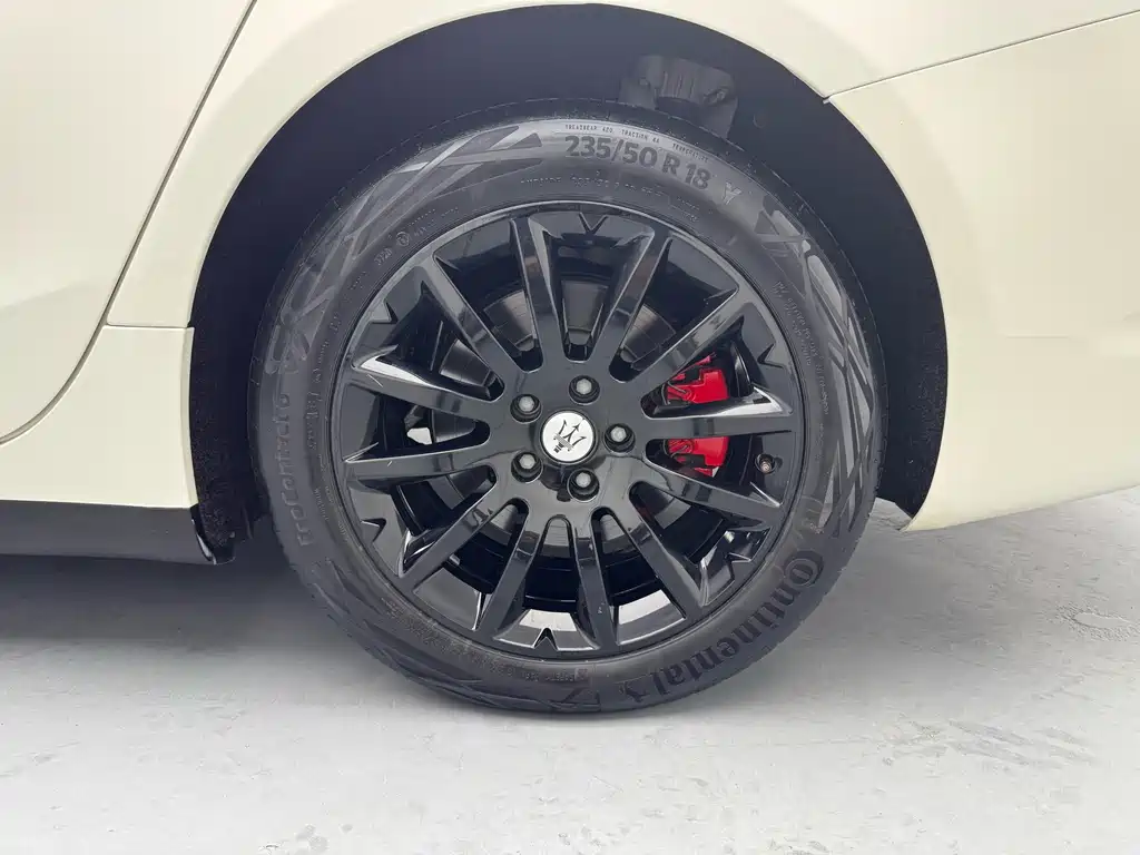 Maserati Ghibli — фото 11