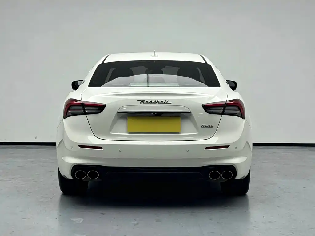 Maserati Ghibli — фото 15