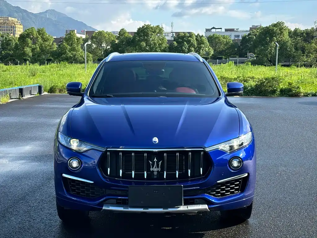 Maserati Levante — фото 2