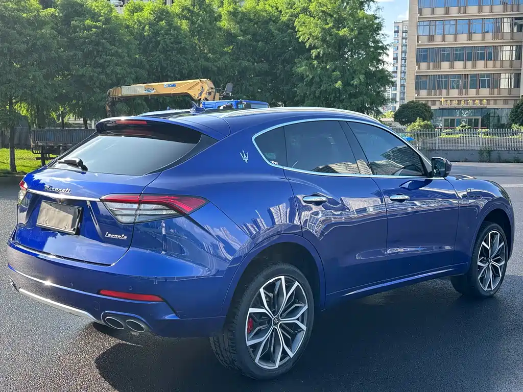 Maserati Levante — фото 7