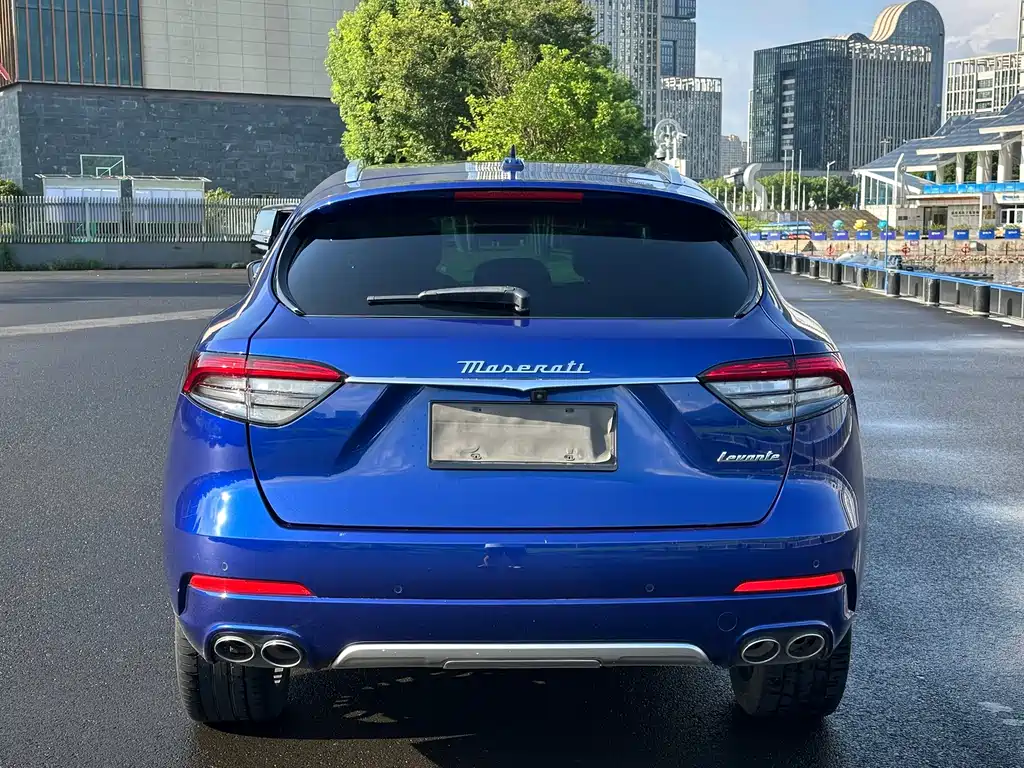 Maserati Levante — фото 8