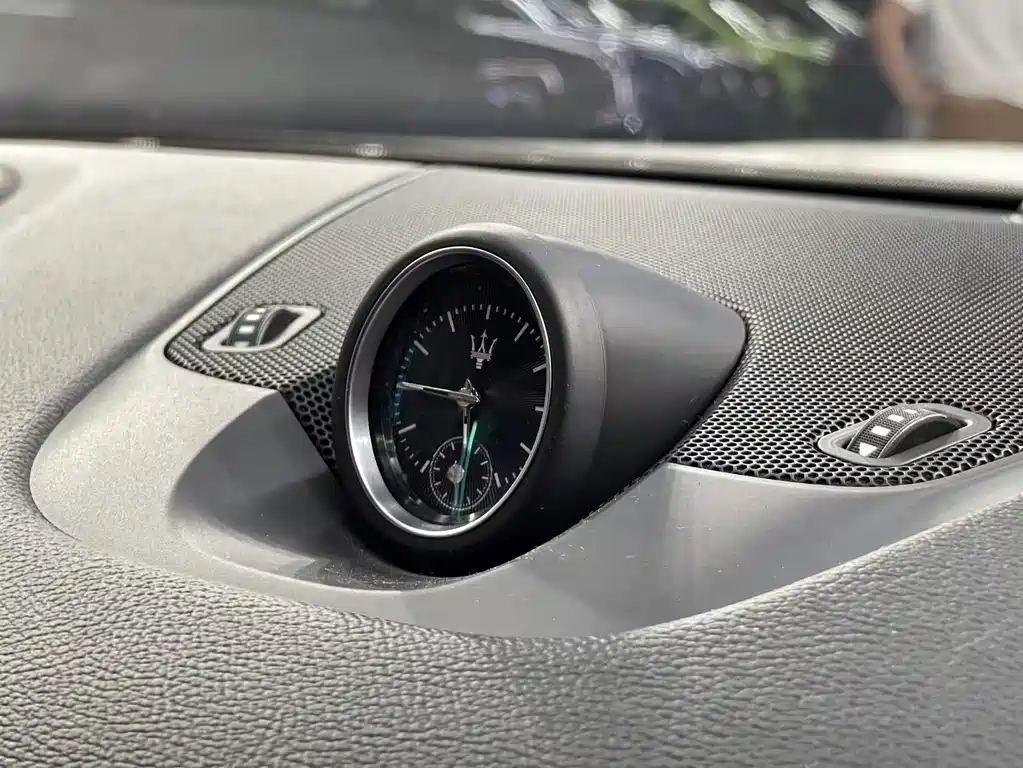 Maserati Levante — фото 26