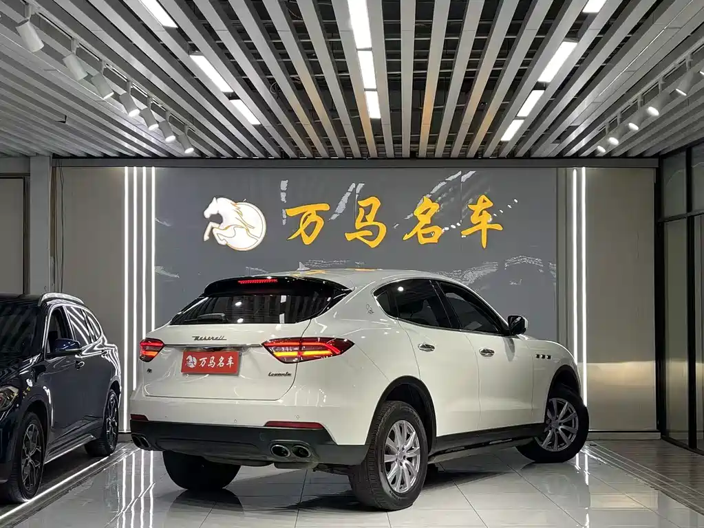 Maserati Levante — фото 4
