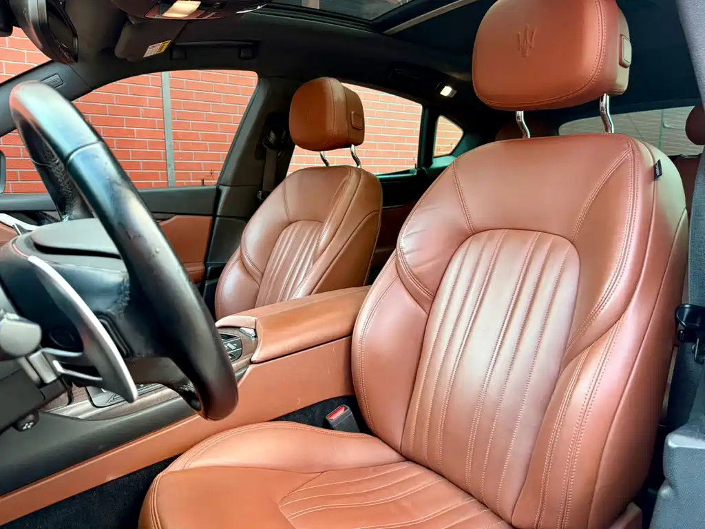 Maserati Levante — фото 11