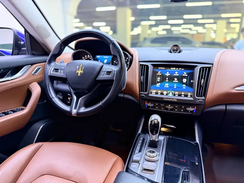 Maserati Levante — фото 13