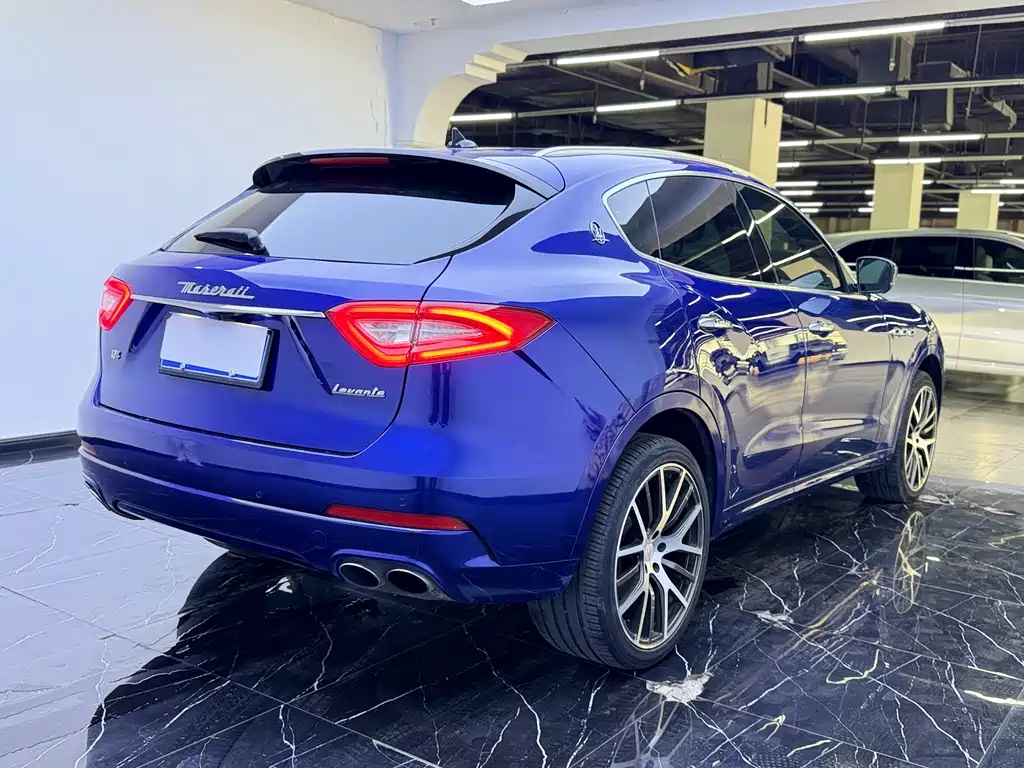 Maserati Levante — фото 17