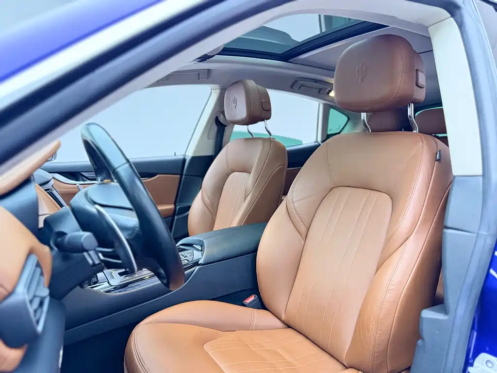 Maserati Levante — фото 4