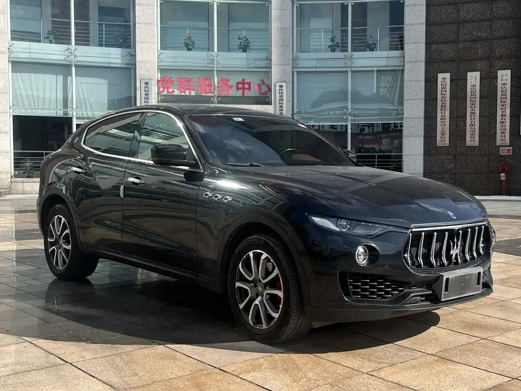 Maserati Levante — фото 2