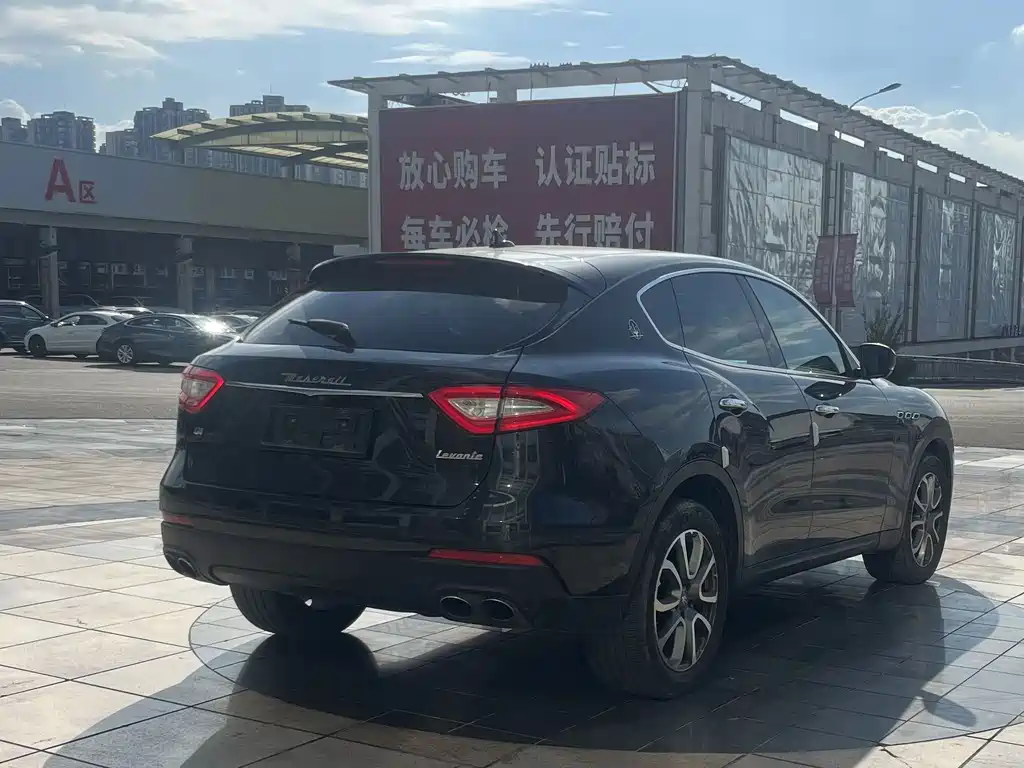 Maserati Levante — фото 14