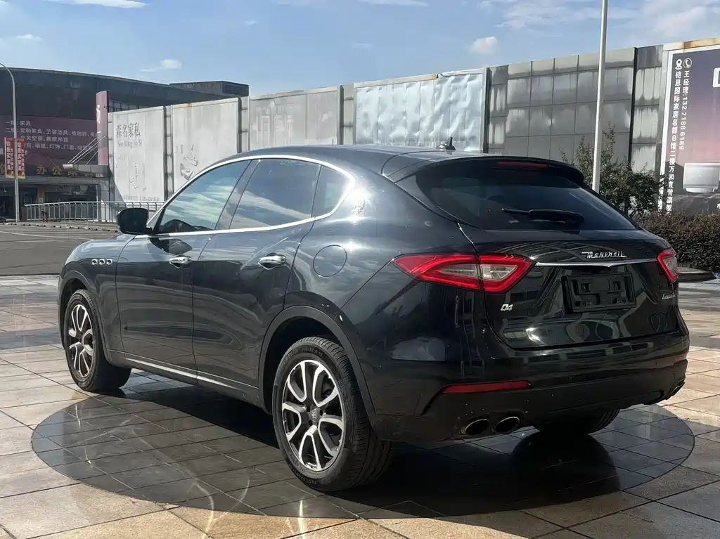 Maserati Levante — фото 15