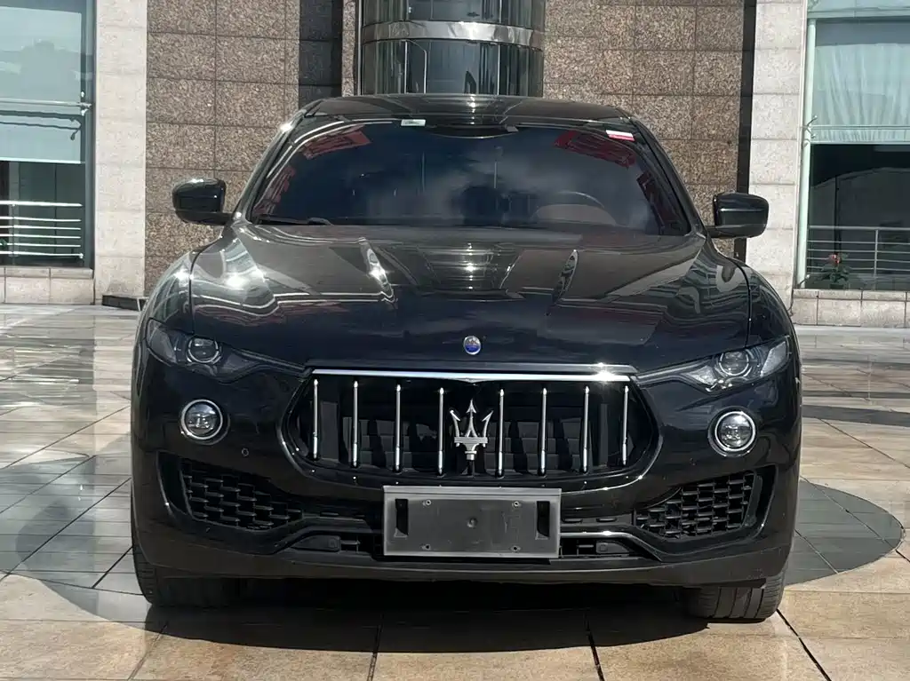 Maserati Levante — фото 3