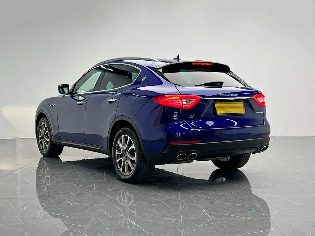 Maserati Levante — фото 4