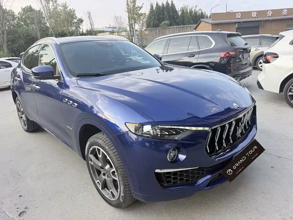 Maserati Levante — фото 3