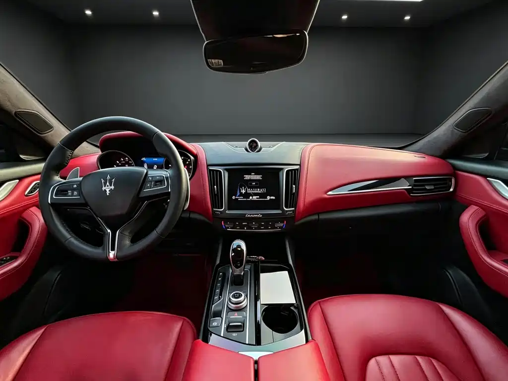 Maserati Levante — фото 5