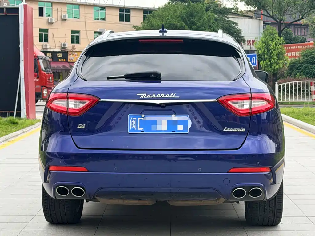 Maserati Levante — фото 13