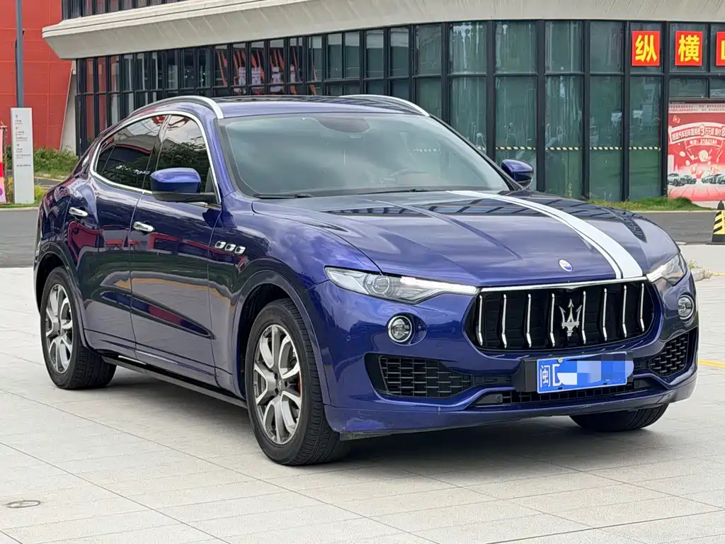 Maserati Levante — фото 3