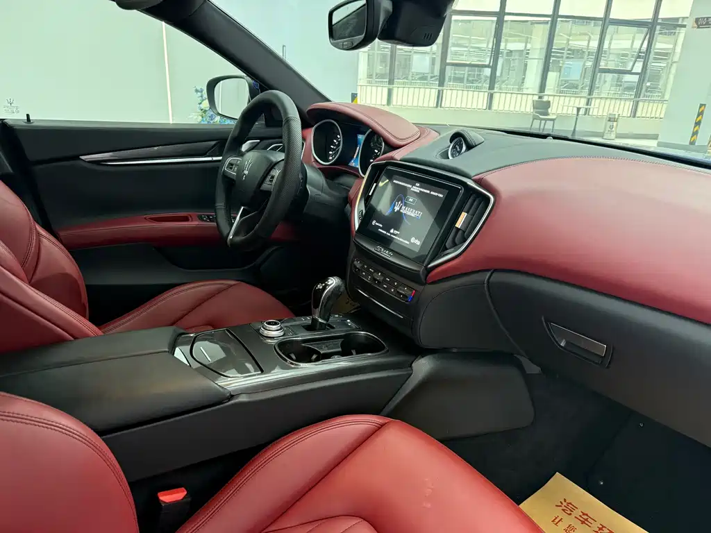 Maserati Ghibli — фото 7