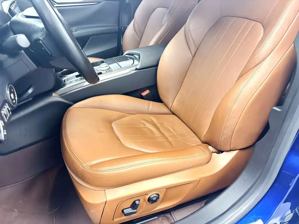 Maserati Ghibli — фото 7