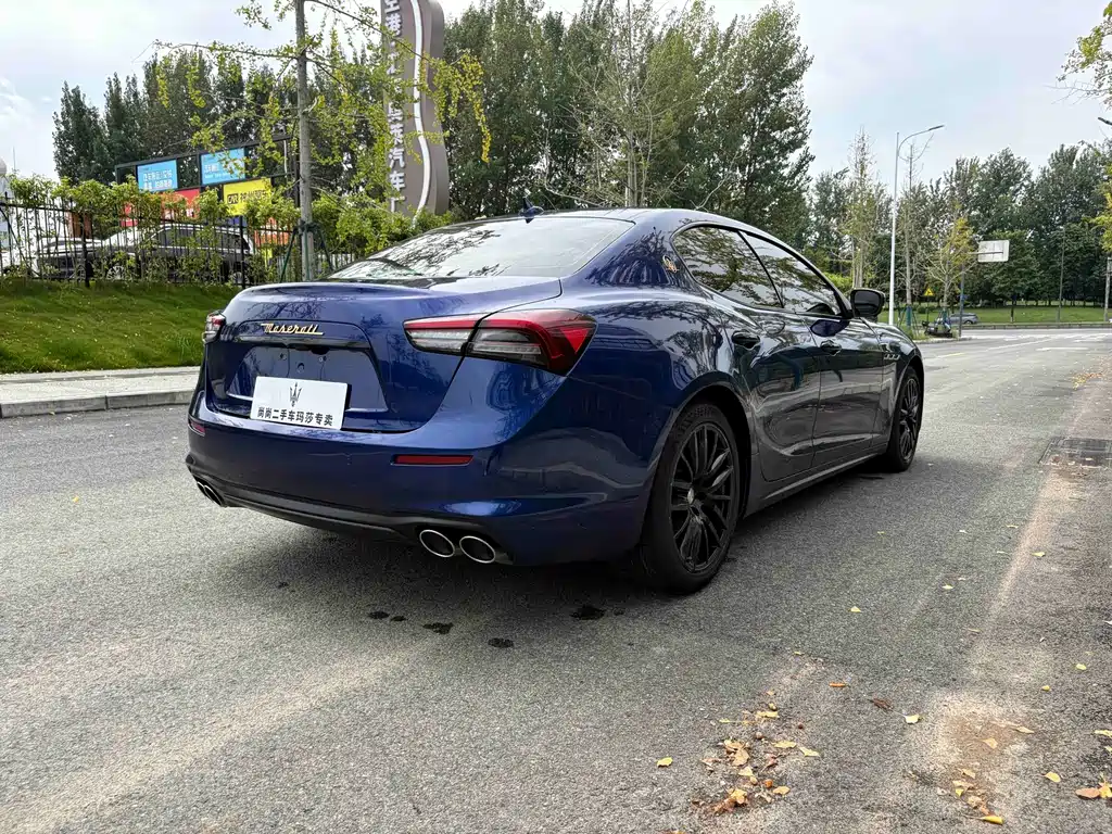Maserati Ghibli — фото 25