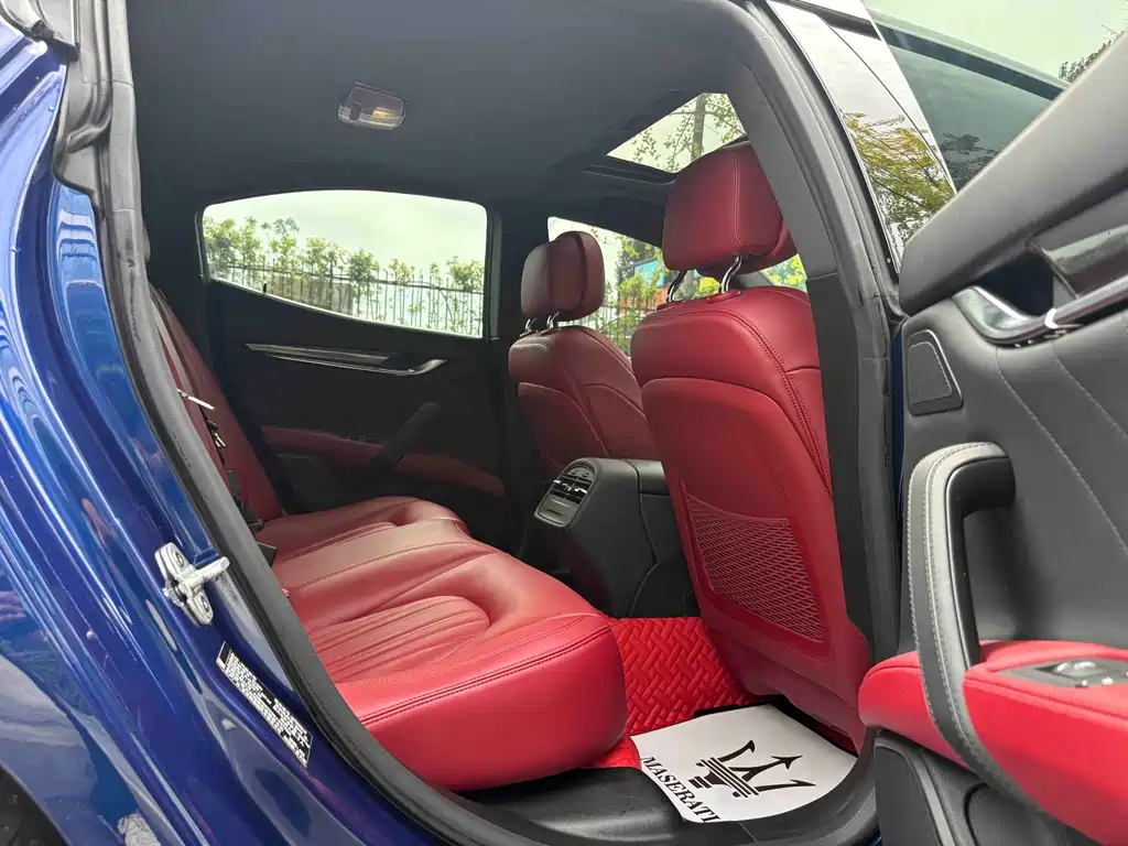 Maserati Ghibli — фото 9