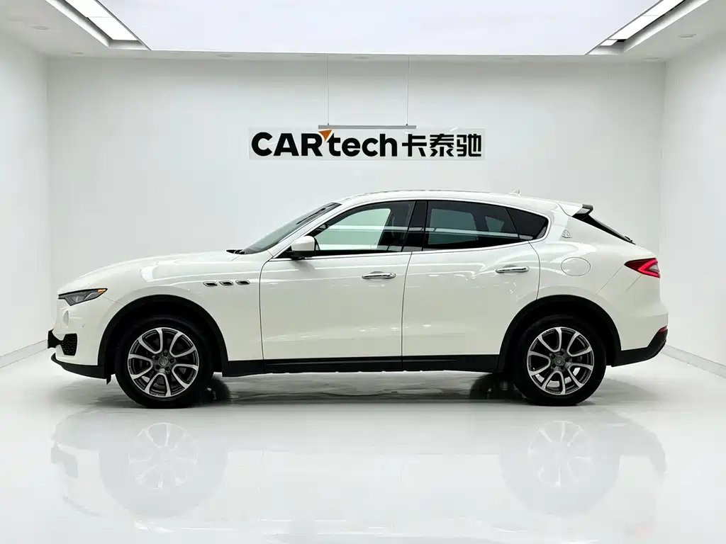 Maserati Levante — фото 4