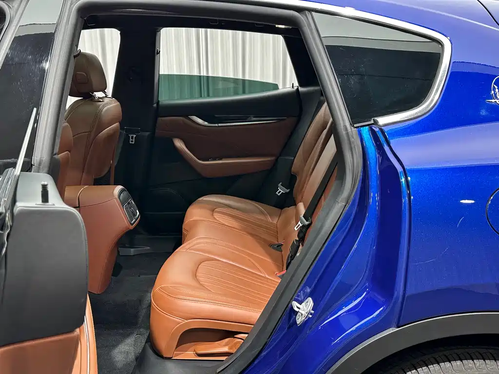 Maserati Levante — фото 17