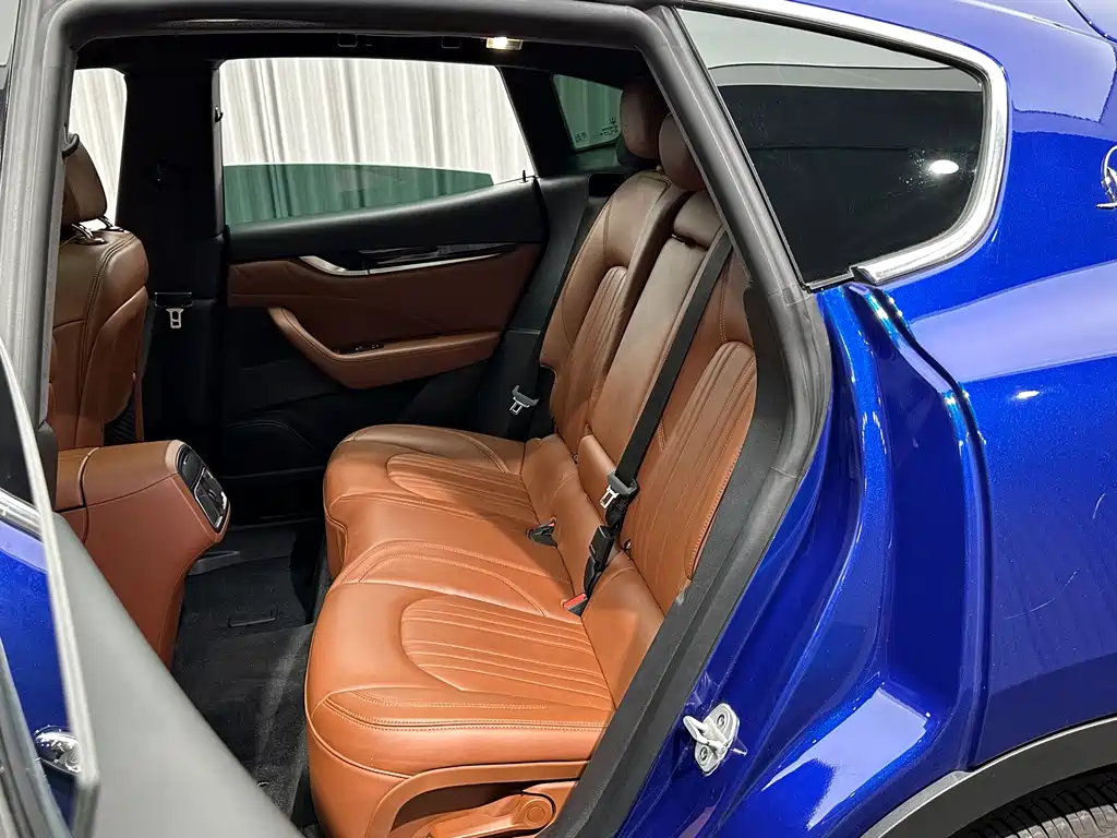 Maserati Levante — фото 18