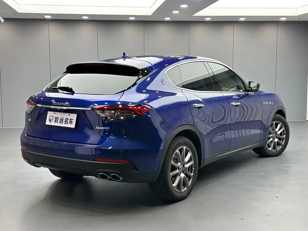 Maserati Levante — фото 4