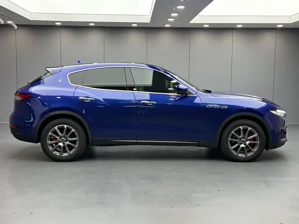 Maserati Levante — фото 7