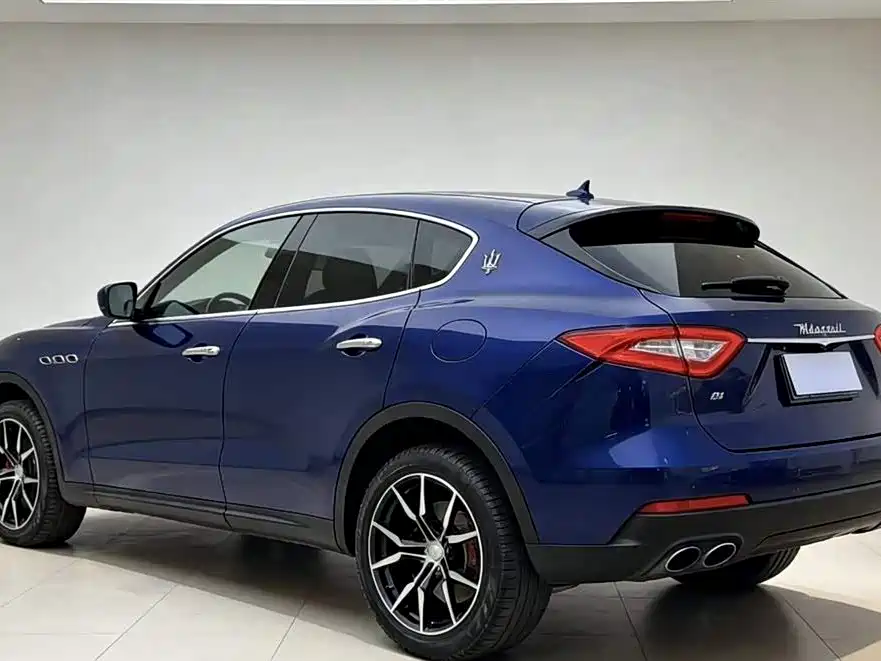 Maserati Levante — фото 8